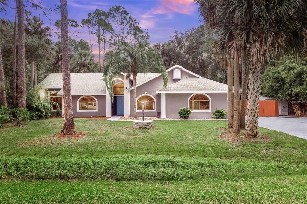 Property Photo: 1540 Arrowhead Trl FL 32725