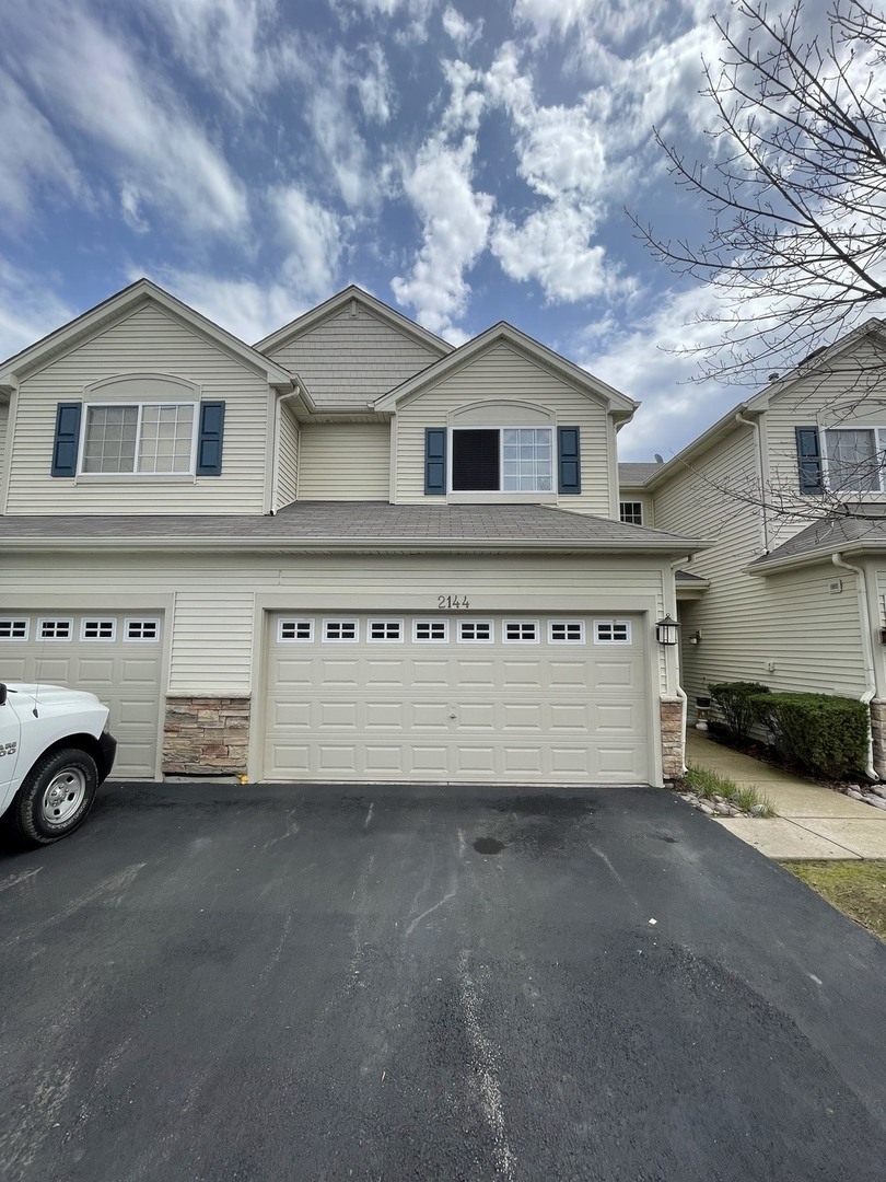 Property Photo: 2144 Gallant Fox Circle IL 60538