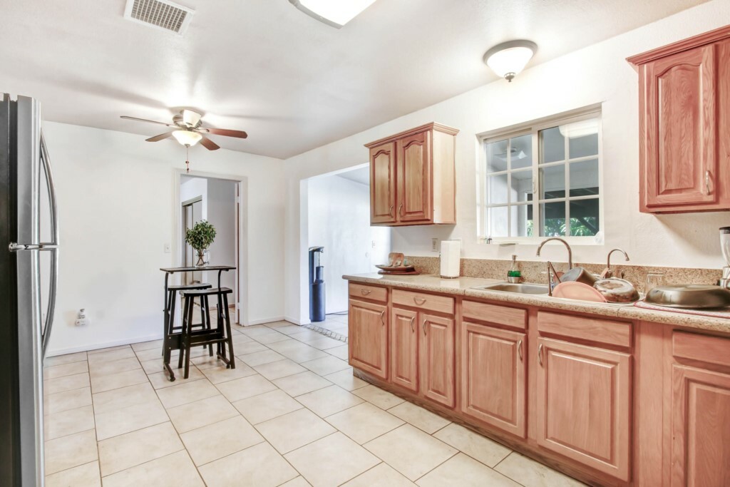 Property Photo: 74060 El Cortez Way CA 92260