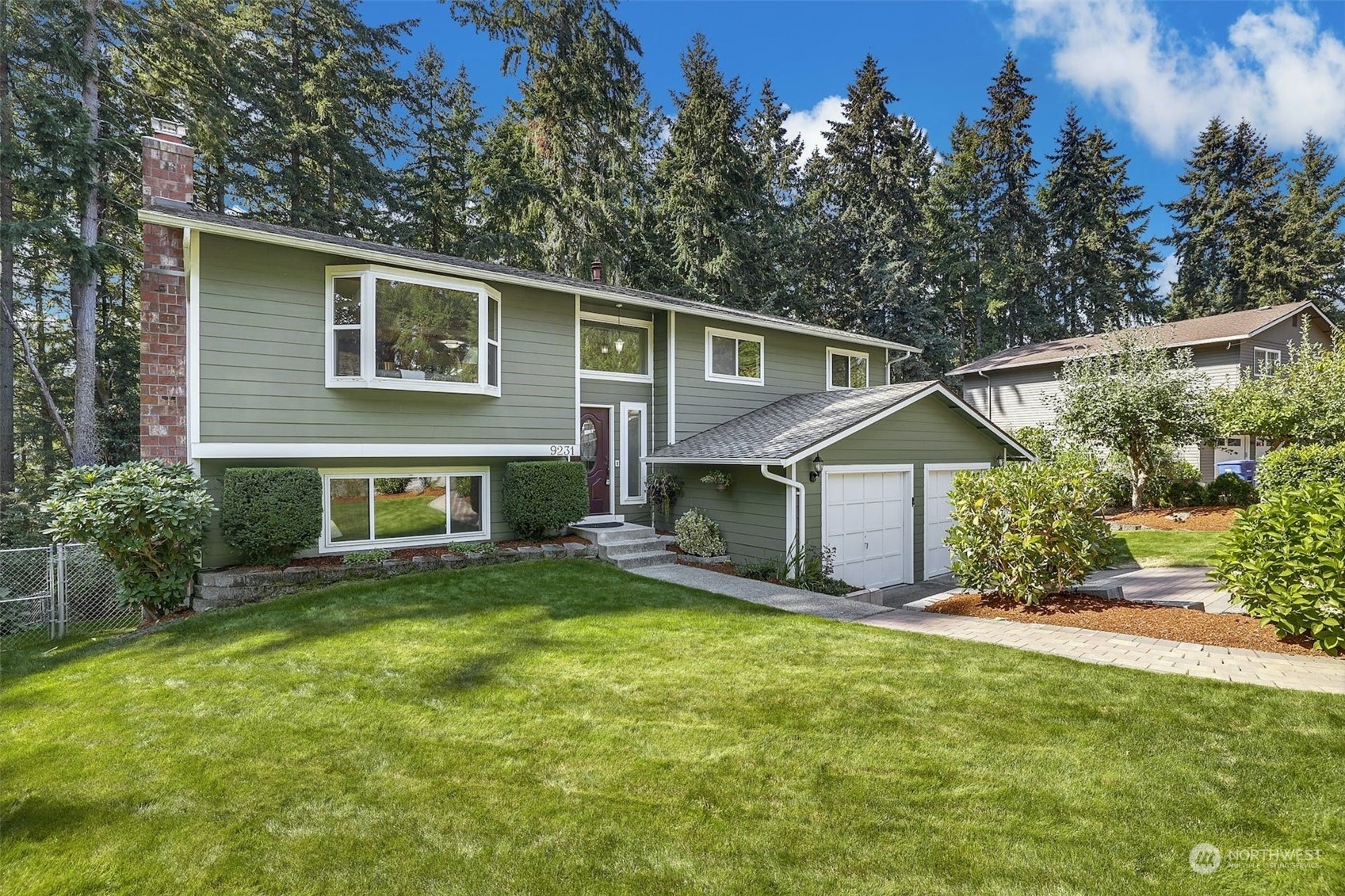 Property Photo:  9231 117th Avenue SE  WA 98056 