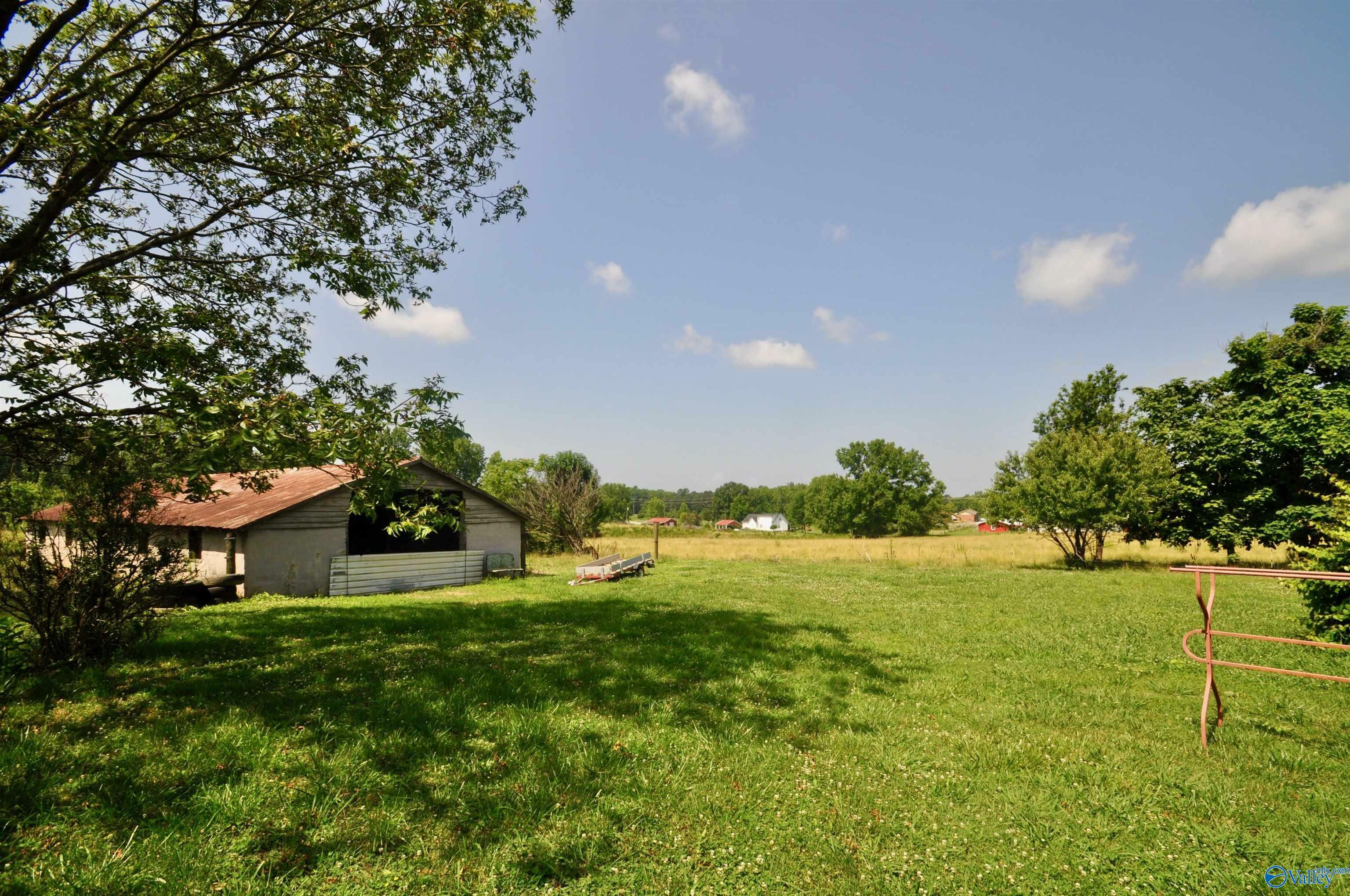 Property Photo: 263 Lawrence Cove Road AL 35621