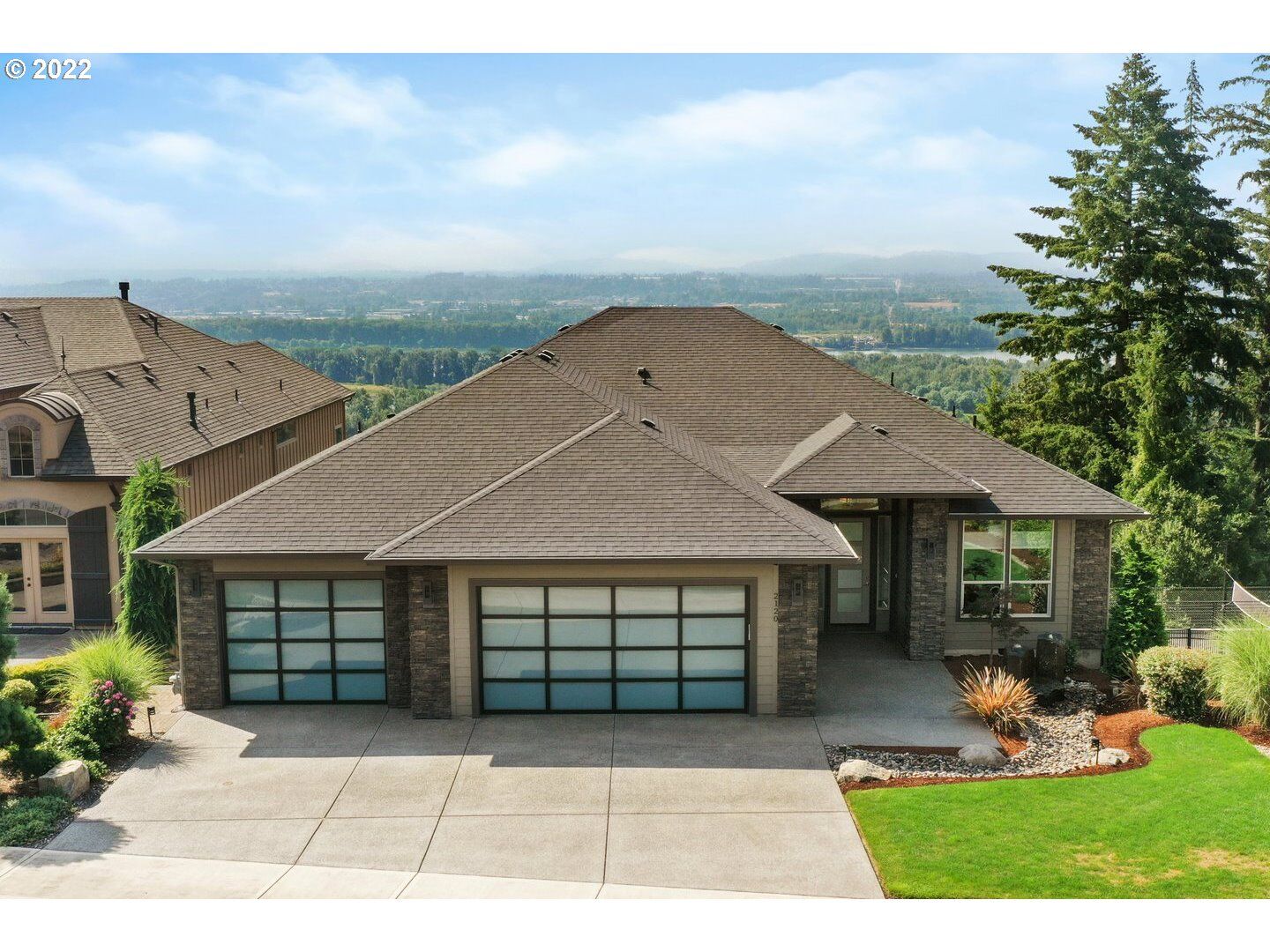 Property Photo: 2120 NW 7th Ave WA 98607