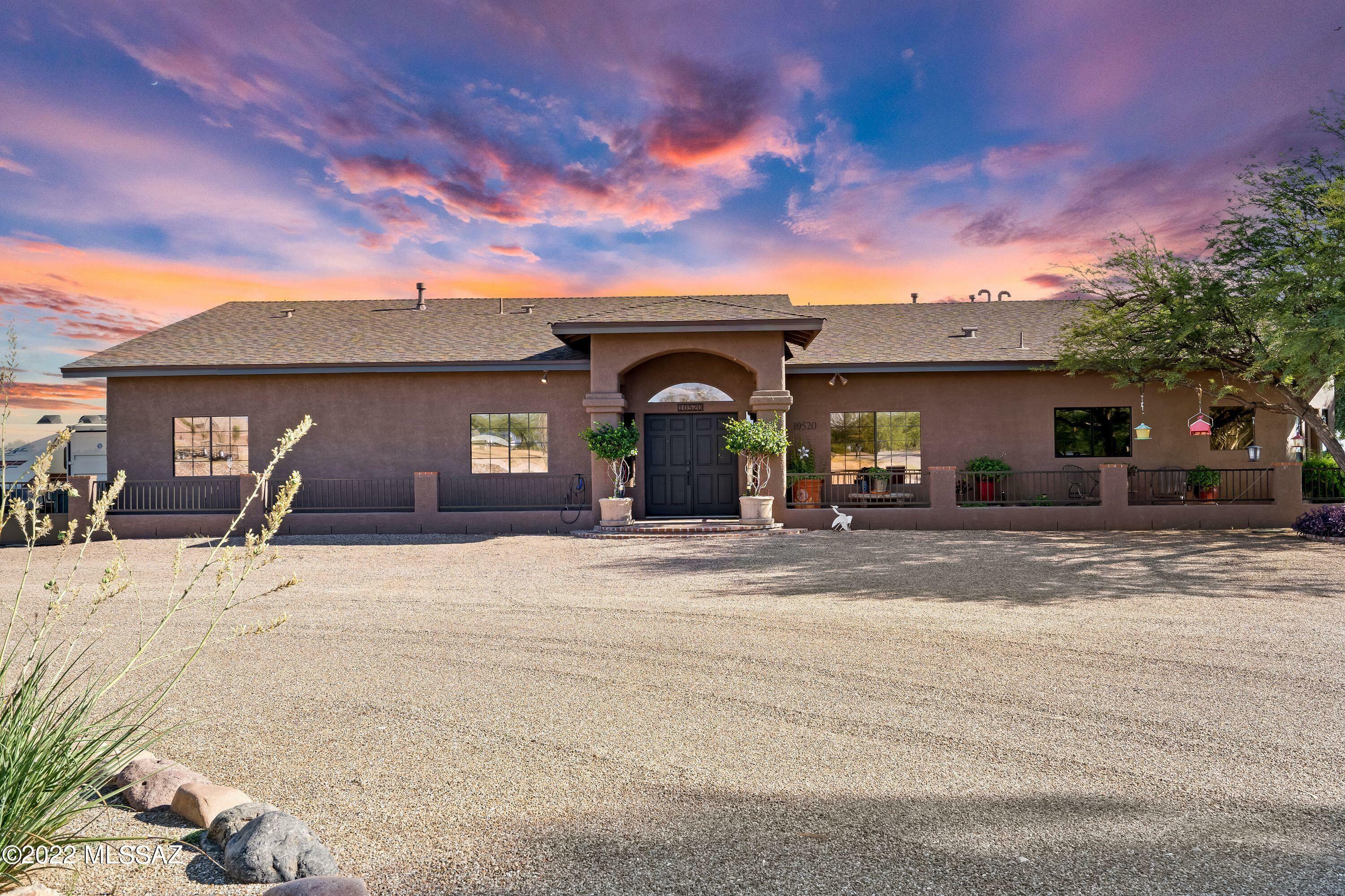 Property Photo:  10520 E Escalante Road  AZ 85730 