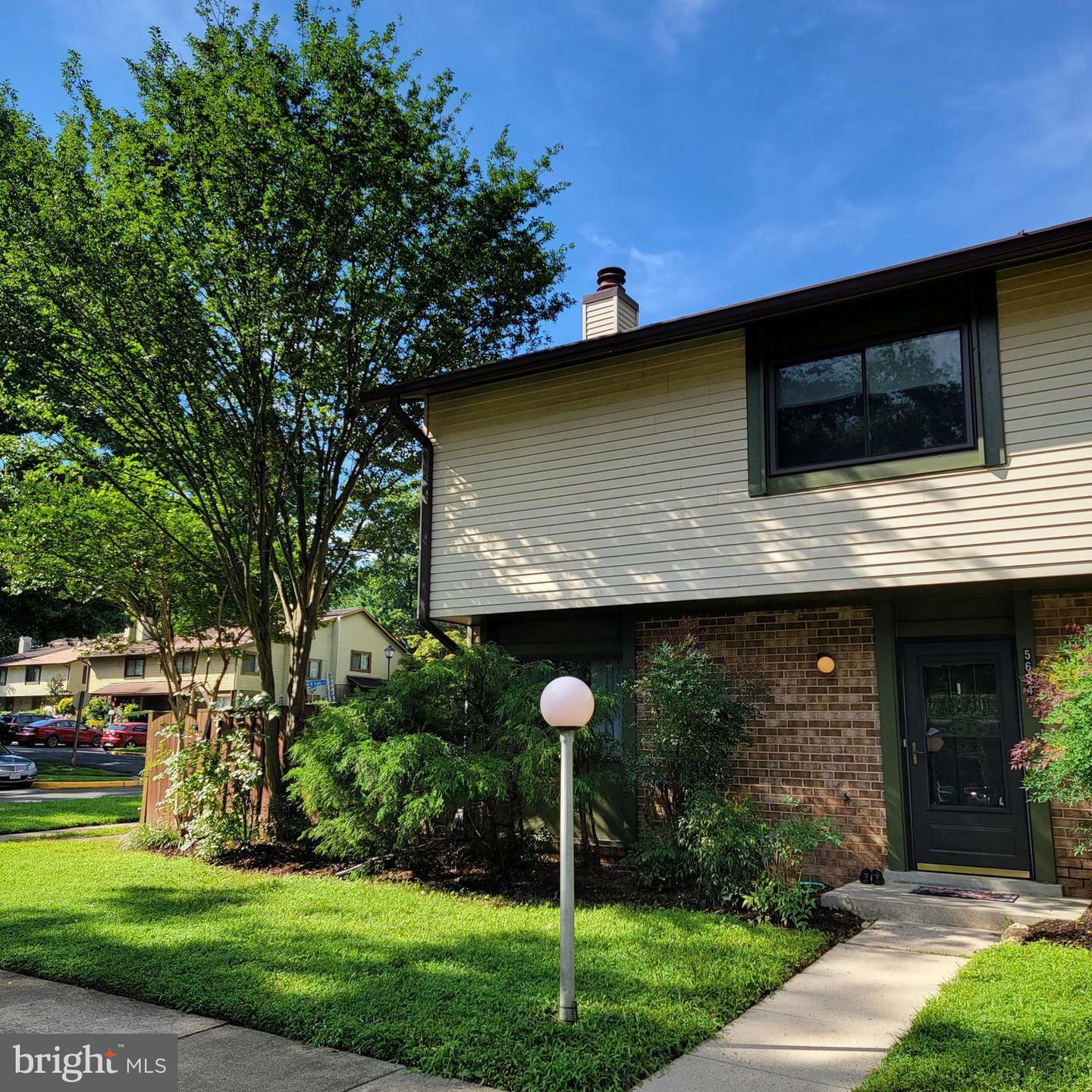 Property Photo: 5684 Summer Oak Way VA 22015