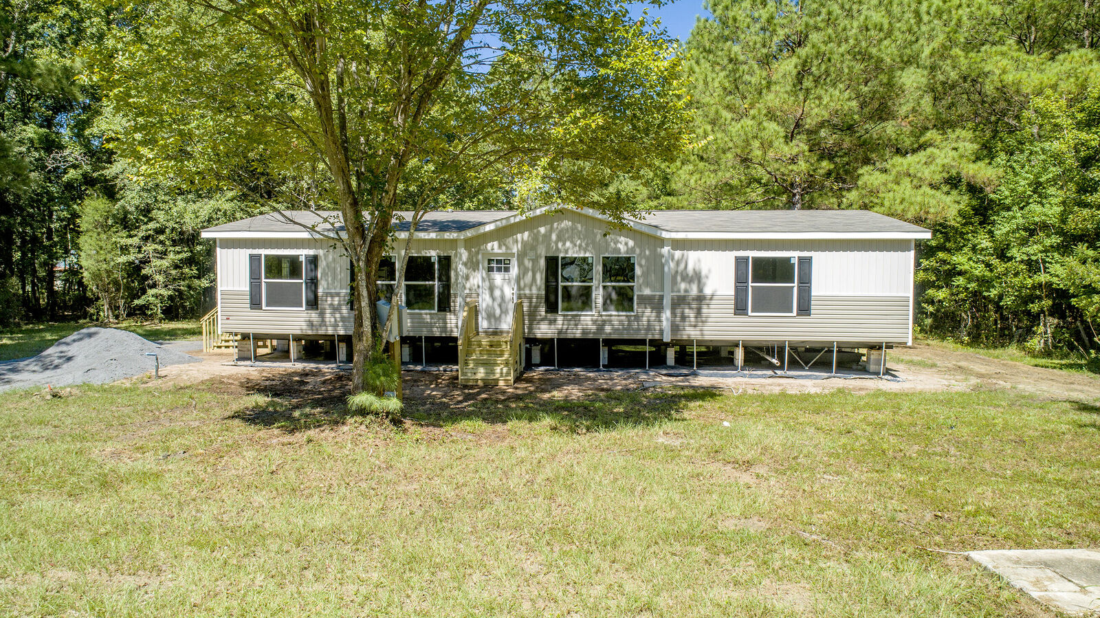 Property Photo: 594 Vandross Road SC 29461