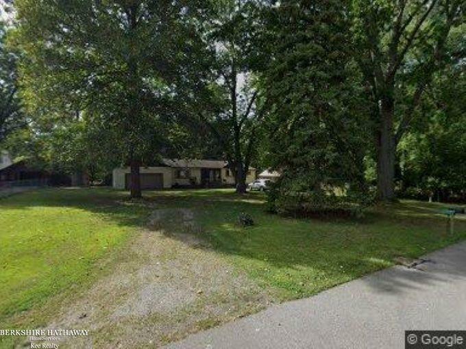 Property Photo:  22061 Negaunee St  MI 48033 