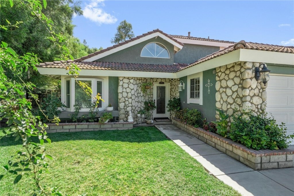 Property Photo: 6550 Twain Circle CA 92506