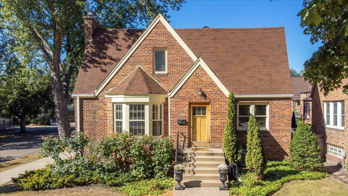 Property Photo: 4248 Beard Avenue S MN 55410