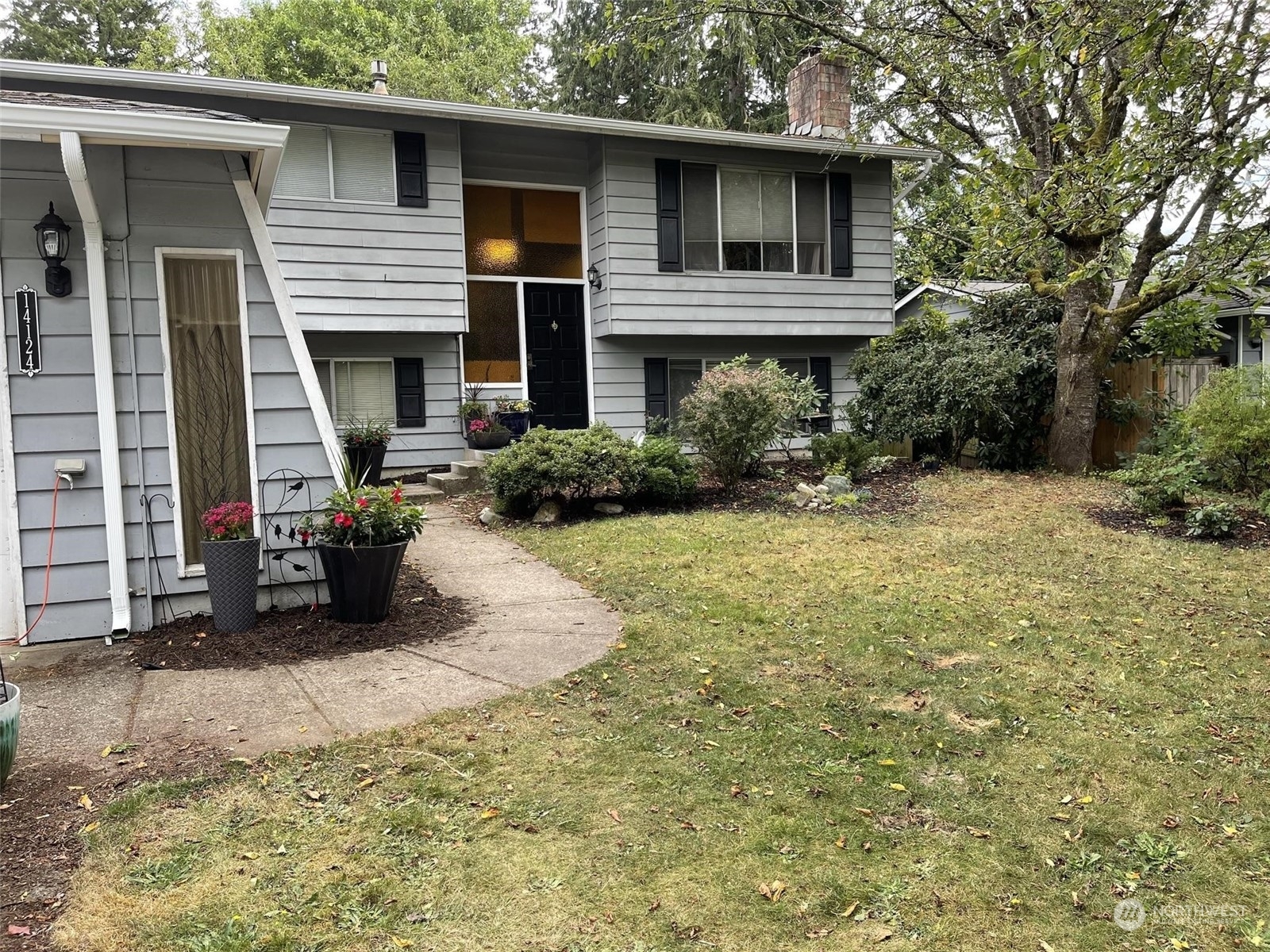 Property Photo:  14142 107th Avenue NE  WA 98034 