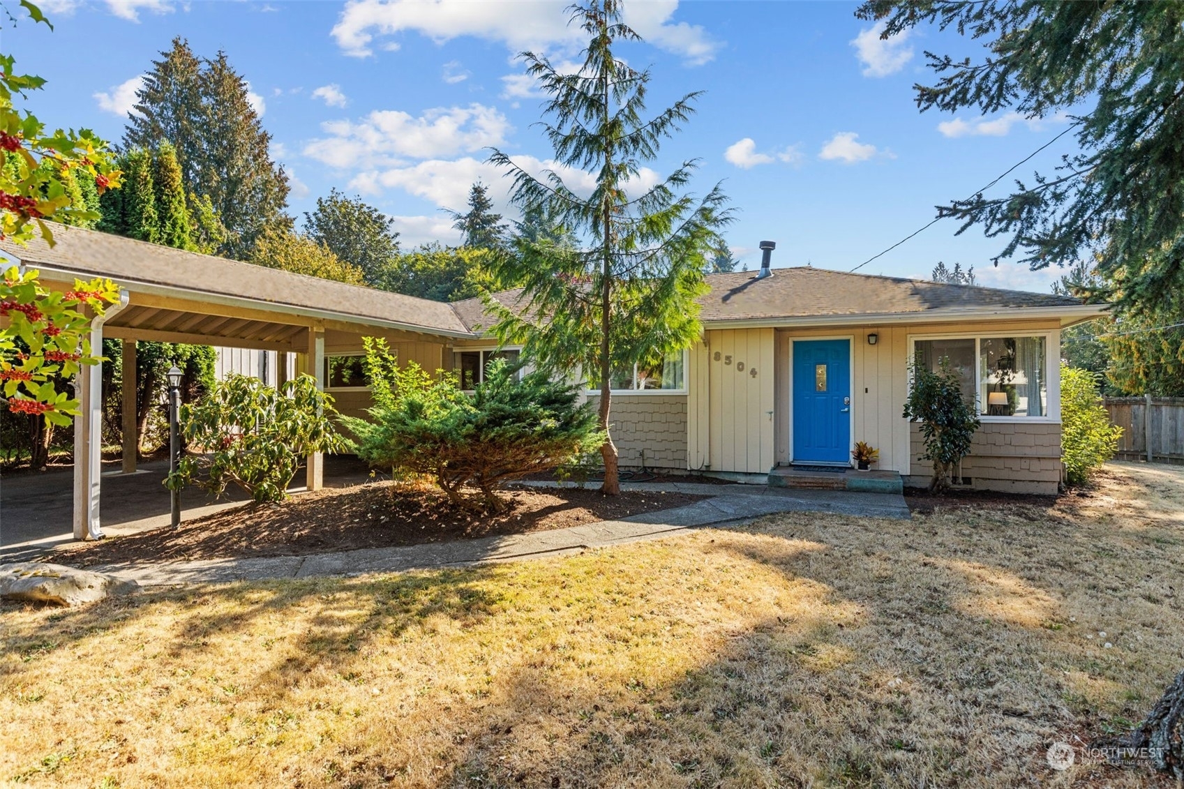 Property Photo:  8504 198th Street SW  WA 98026 