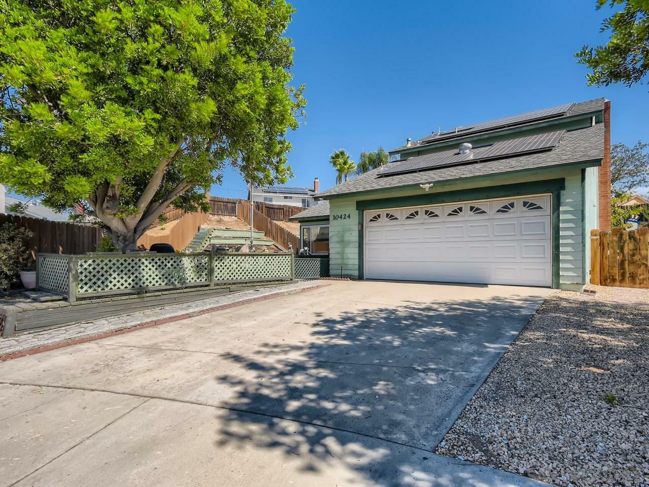 Property Photo:  10424 Nubbin Ct  CA 92071 