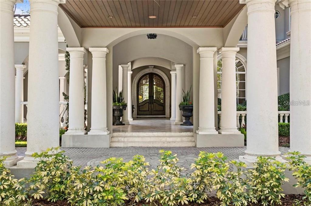Property Photo: 4901 Turnbury Wood Drive FL 33647