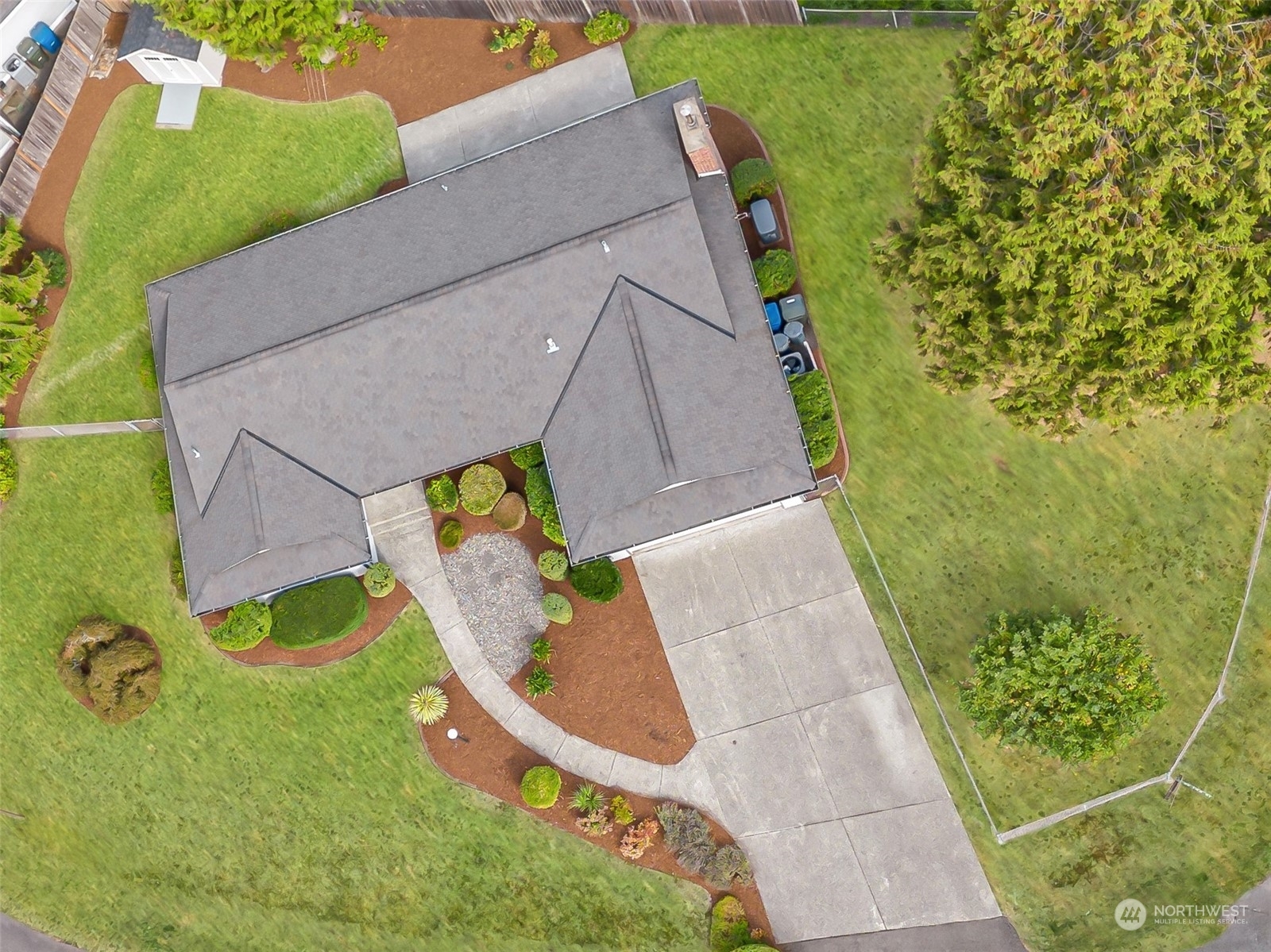 Property Photo:  14202 SE 146th Street  WA 98059 