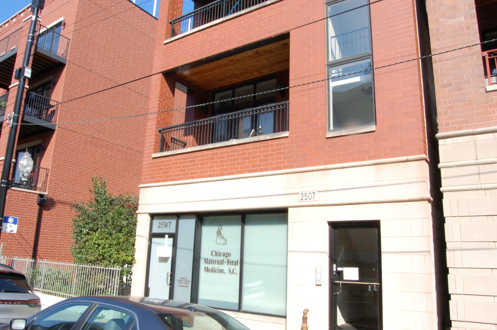 Property Photo: 2507 N Halsted Street 4 IL 60614