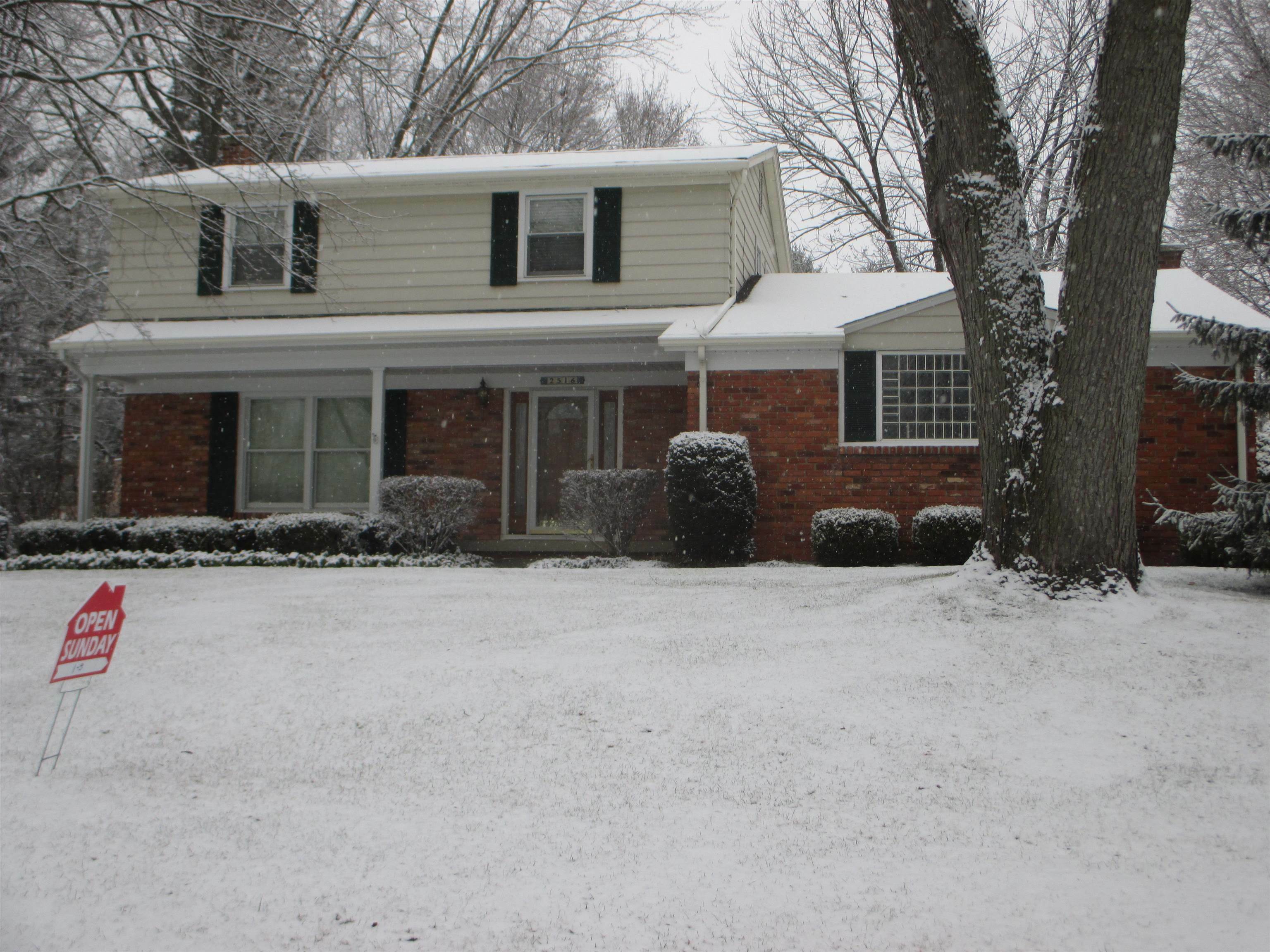Property Photo: 2516 Redwood Dr MI 48433