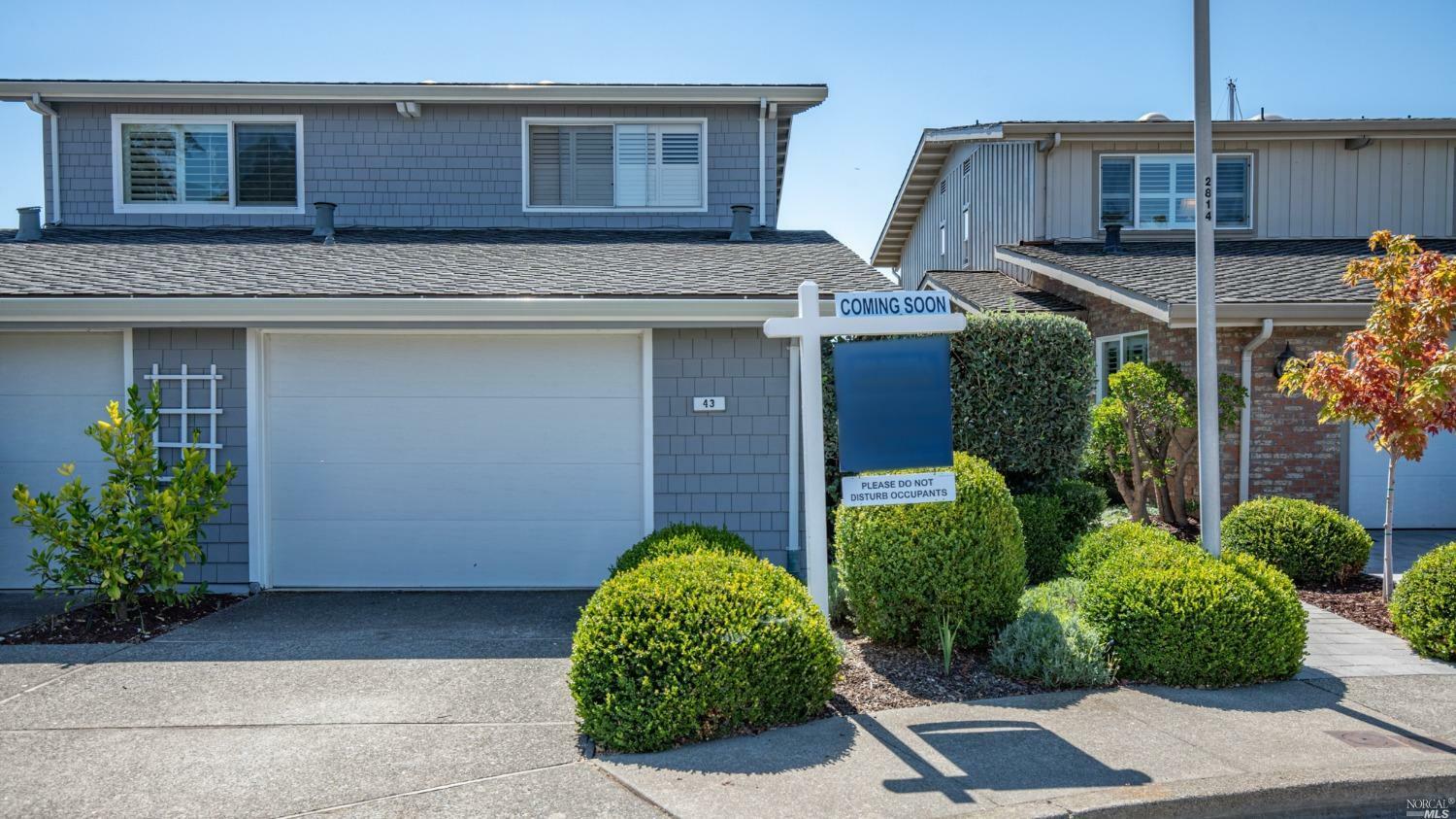 Property Photo:  43 Royal Court  CA 94901 