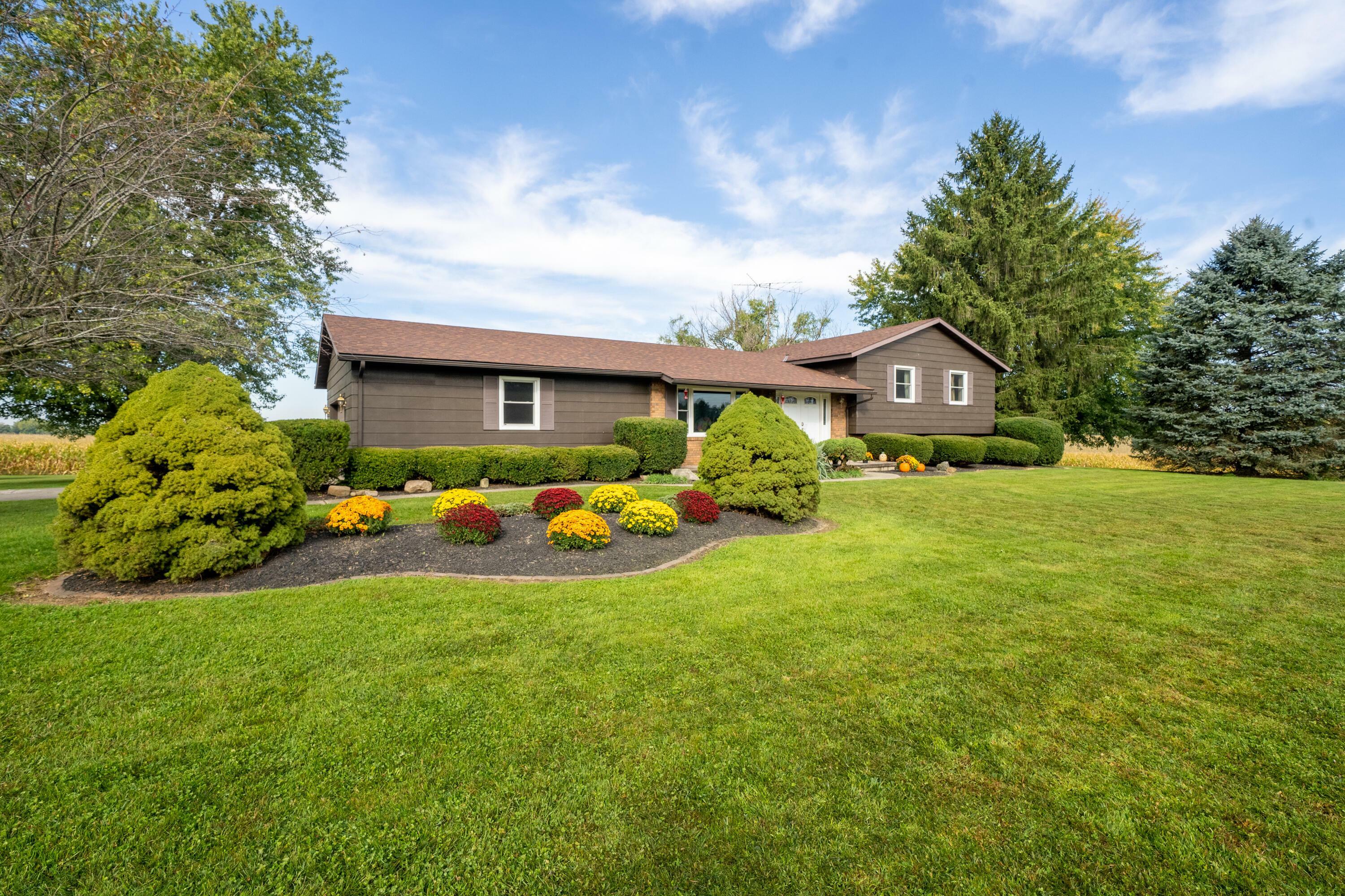 Property Photo: 4550 State Route 61 OH 43338