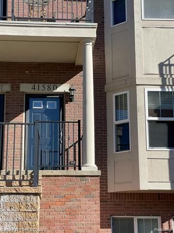Property Photo:  41580 Hamlet Lane  MI 48375 