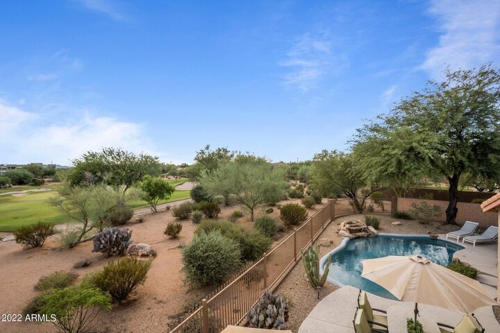 Property Photo: 4805 E Robin Lane AZ 85054