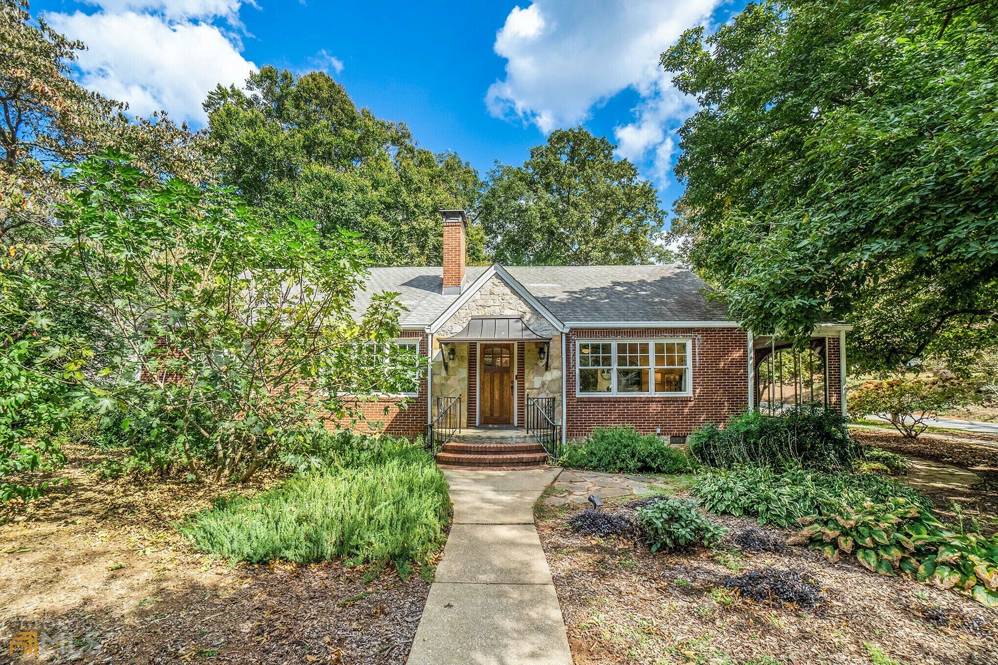 Property Photo:  556 S Candler Street  GA 30030 