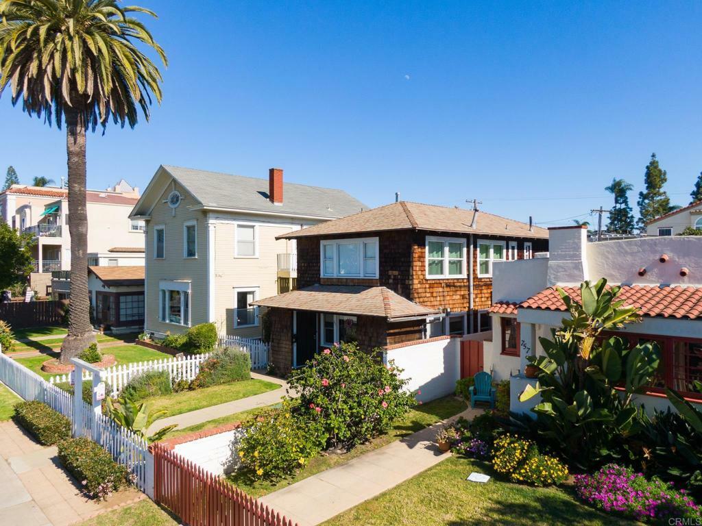Property Photo: 751 Orange CA 92118