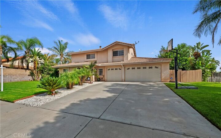 Property Photo:  1103 N Teakwood Avenue  CA 92376 