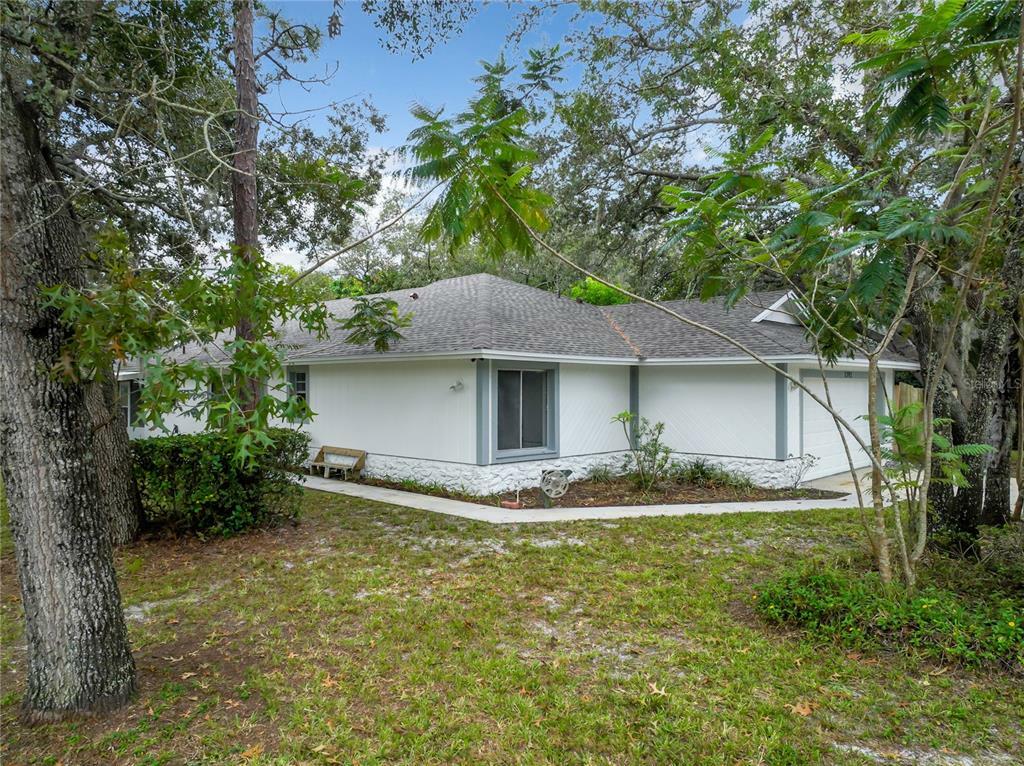 Property Photo:  1392 Alfonzo Cir  FL 32708 