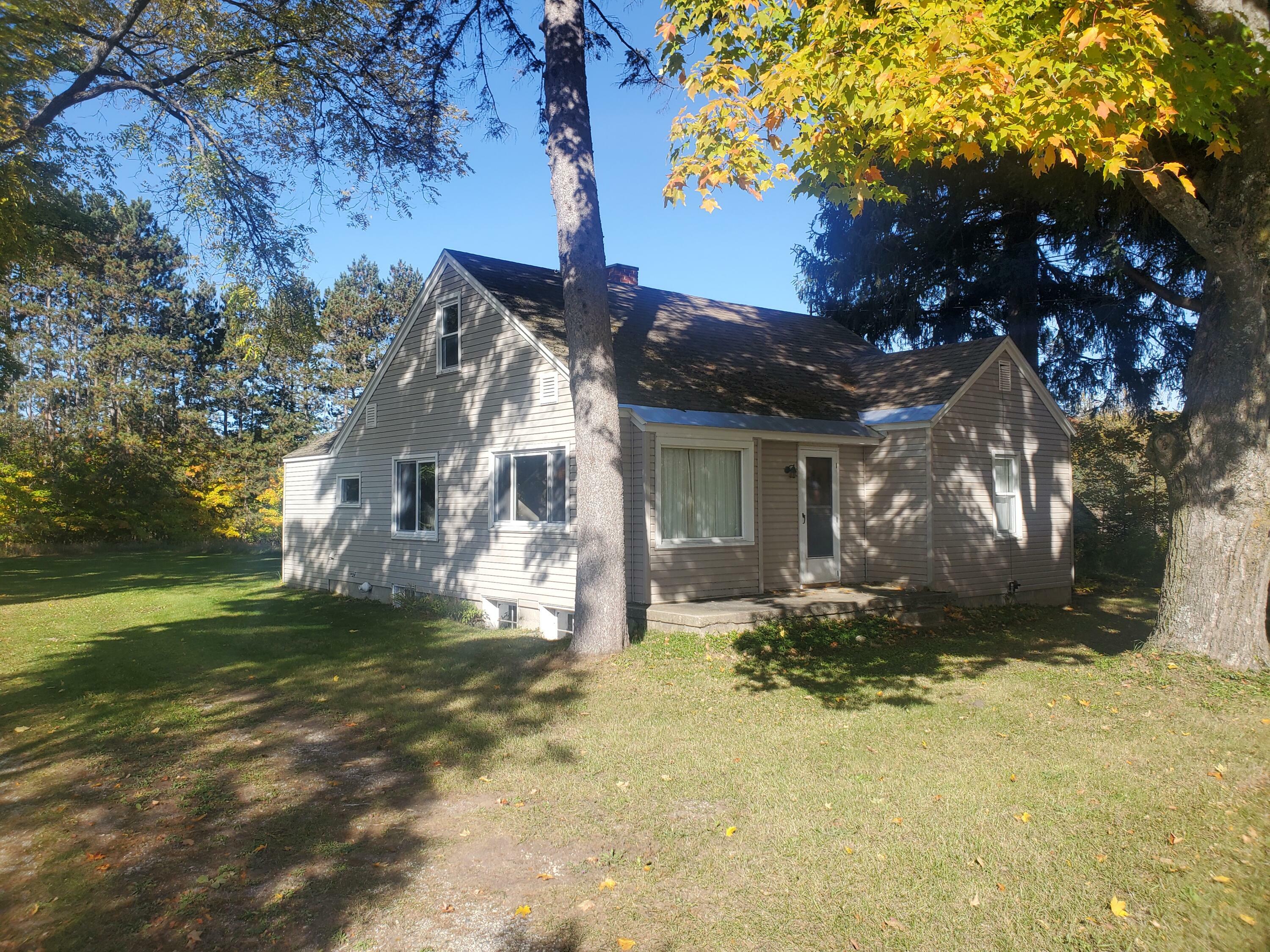 Property Photo:  688 S Zimmerman Road  MI 49617 