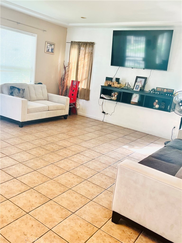 Property Photo: 3886 Walnut Avenue CA 90262