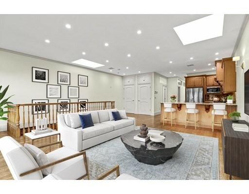 Property Photo:  330 Newbury Street 3  MA 02115 