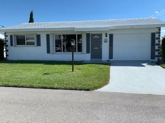 Property Photo: 1006 SW 3rd Avenue FL 33426