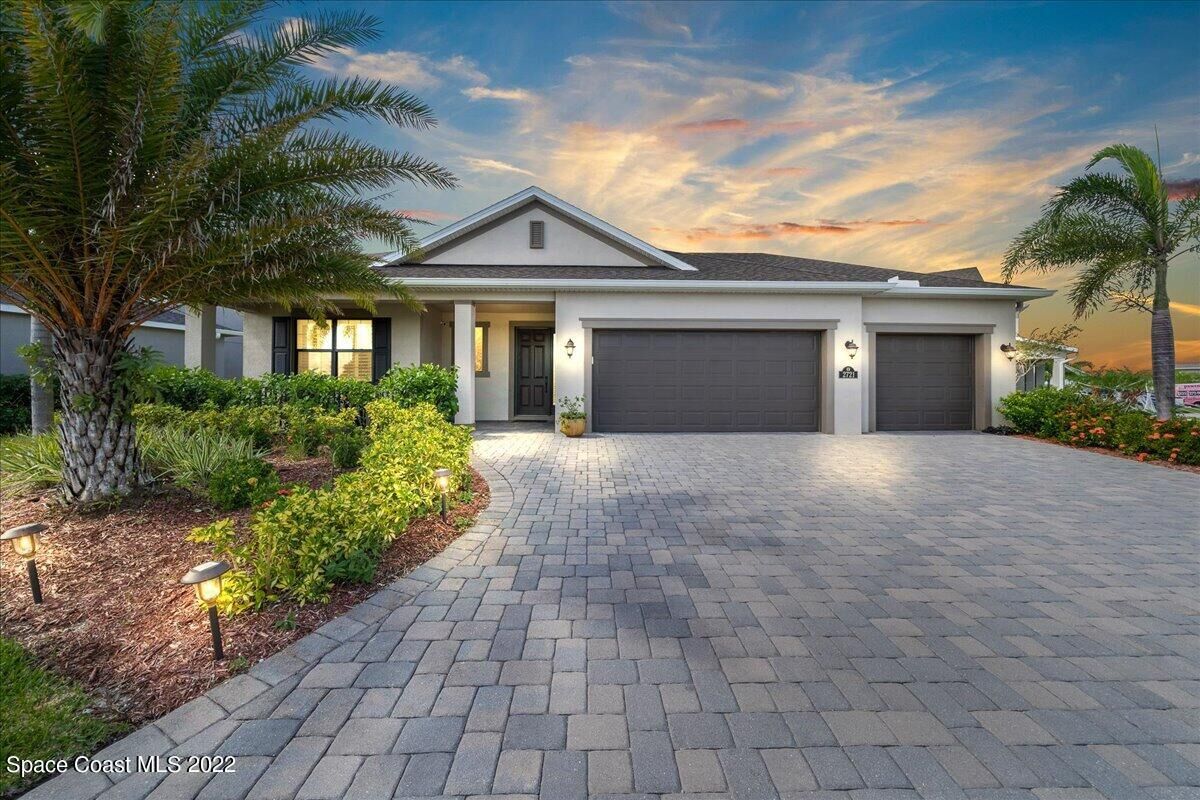 Property Photo: 2721 Casterton Drive FL 32940
