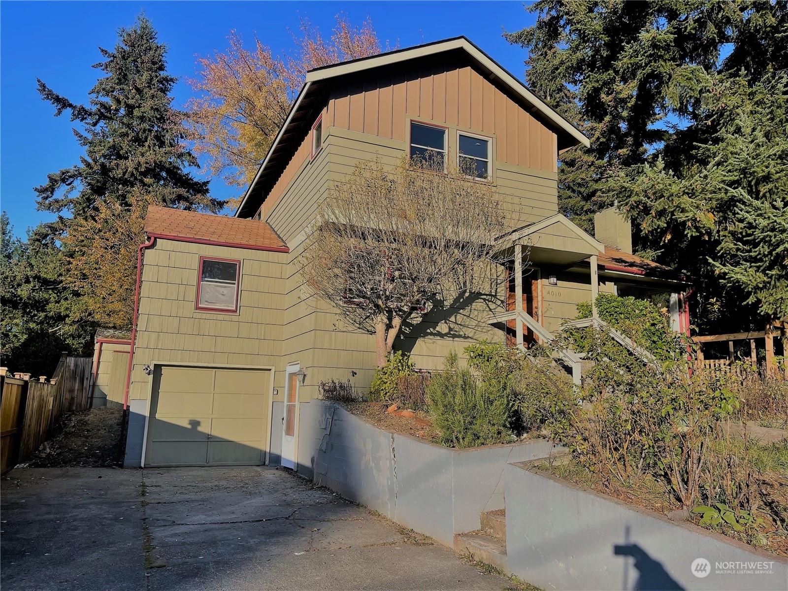 Property Photo:  4010 NE 115th Street  WA 98125 