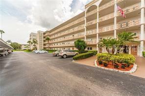 Property Photo: 5603 N 80th Street N 403 FL 33709