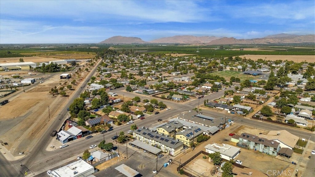 Property Photo:  530 8th Street  CA 93646 