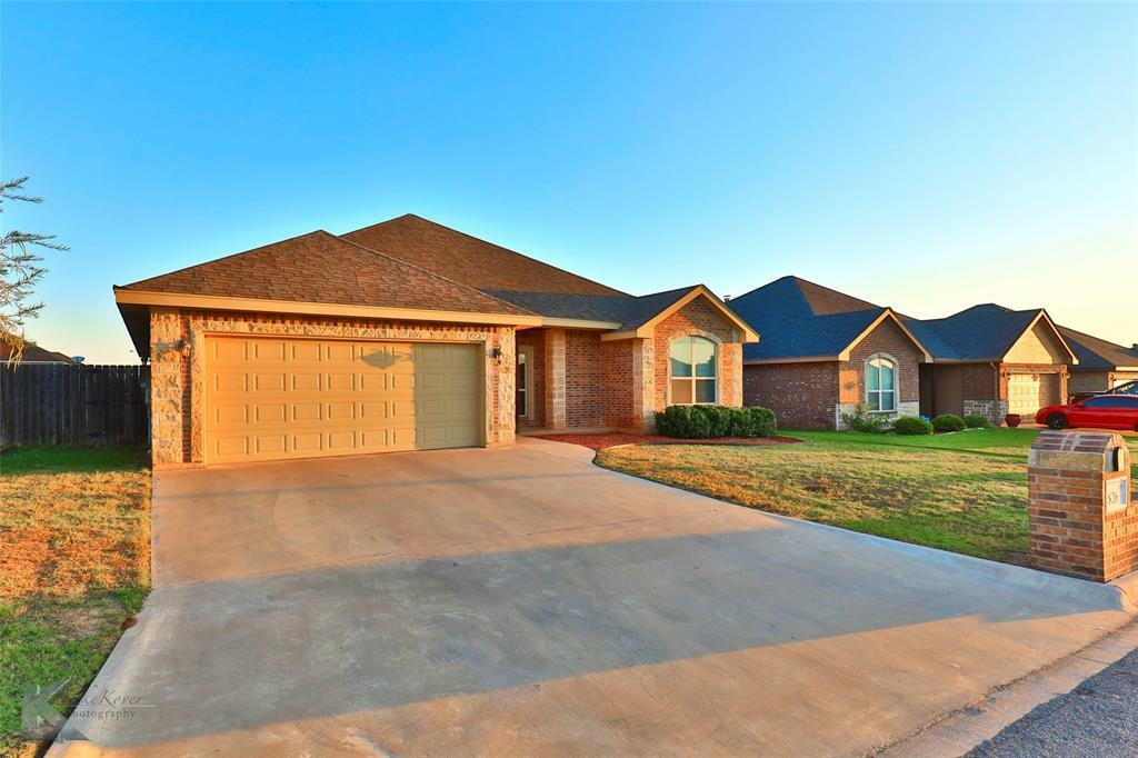 Property Photo:  826 Great Waters Drive  TX 79602 