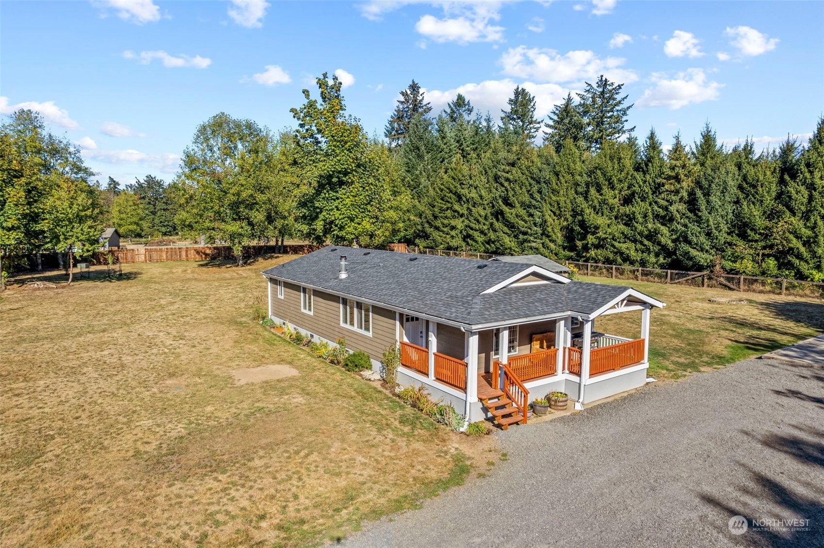 Property Photo:  166 Tara Lane  WA 98593 