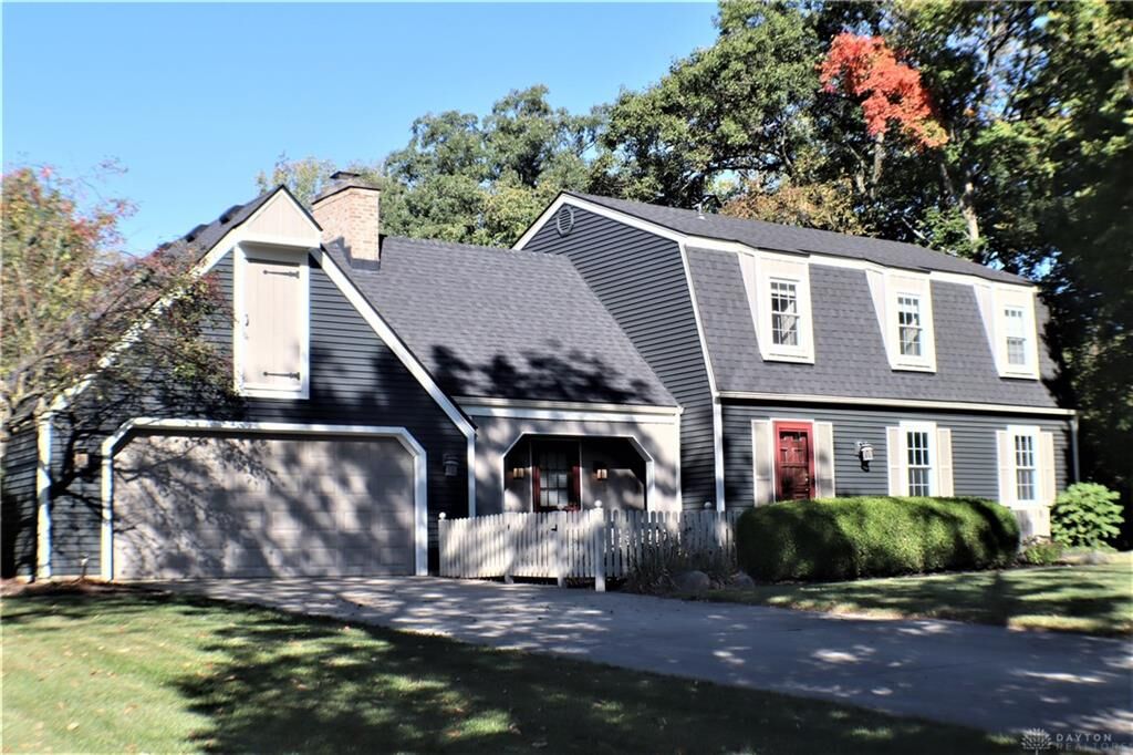 Property Photo: 6760 Curtwood Drive OH 45371