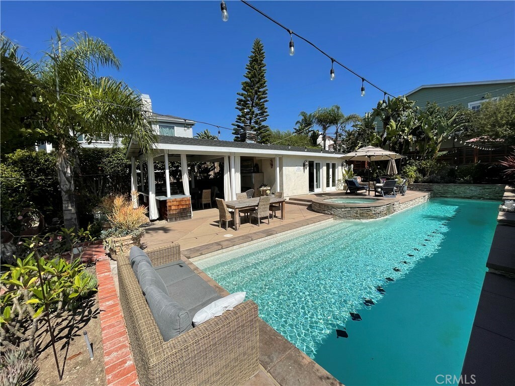 Property Photo:  27032 Calle Dolores  CA 92624 