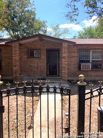 Property Photo:  318 Hidalgo St  TX 78207 