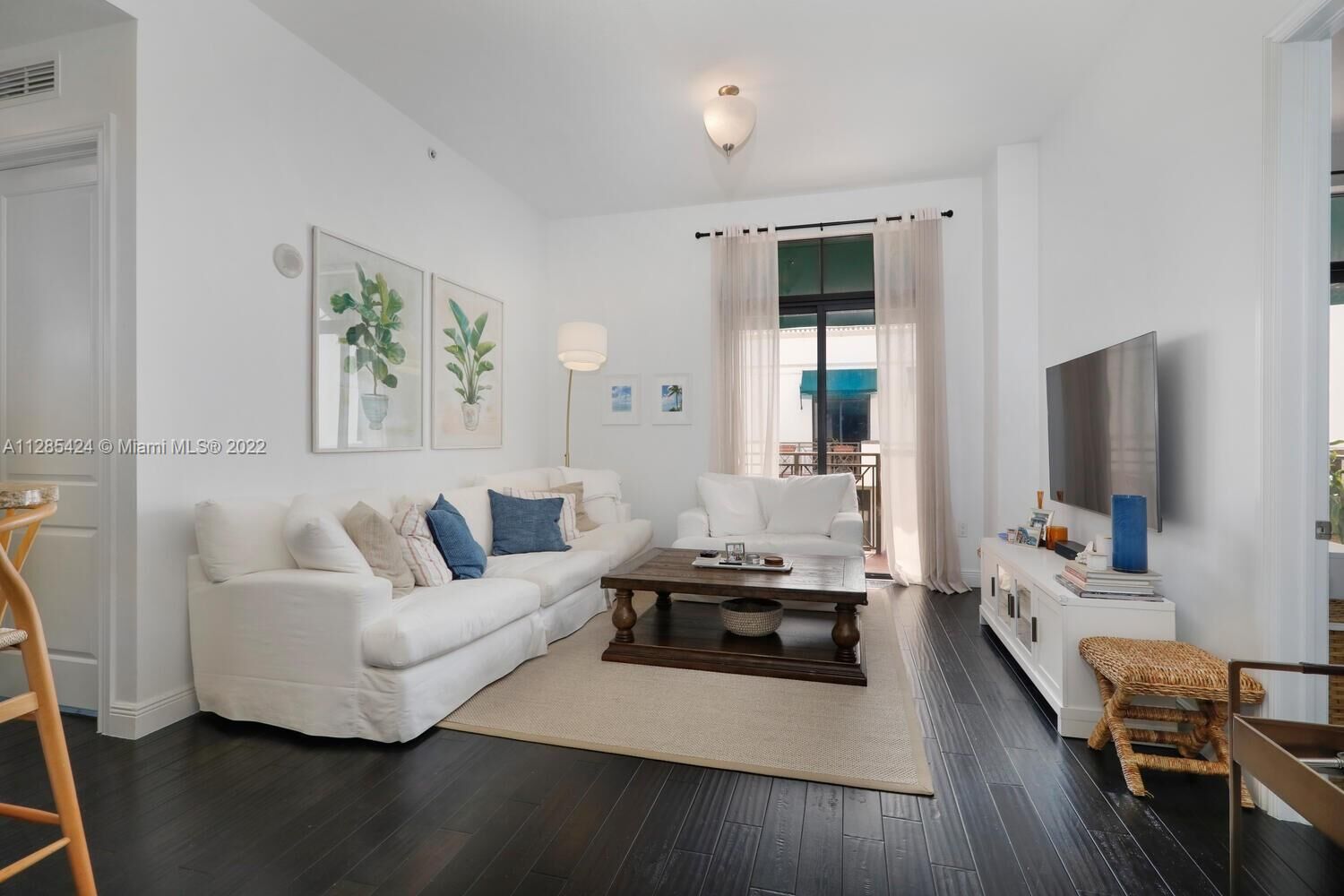 Property Photo:  1805 Ponce De Leon Blvd 812  FL 33134 