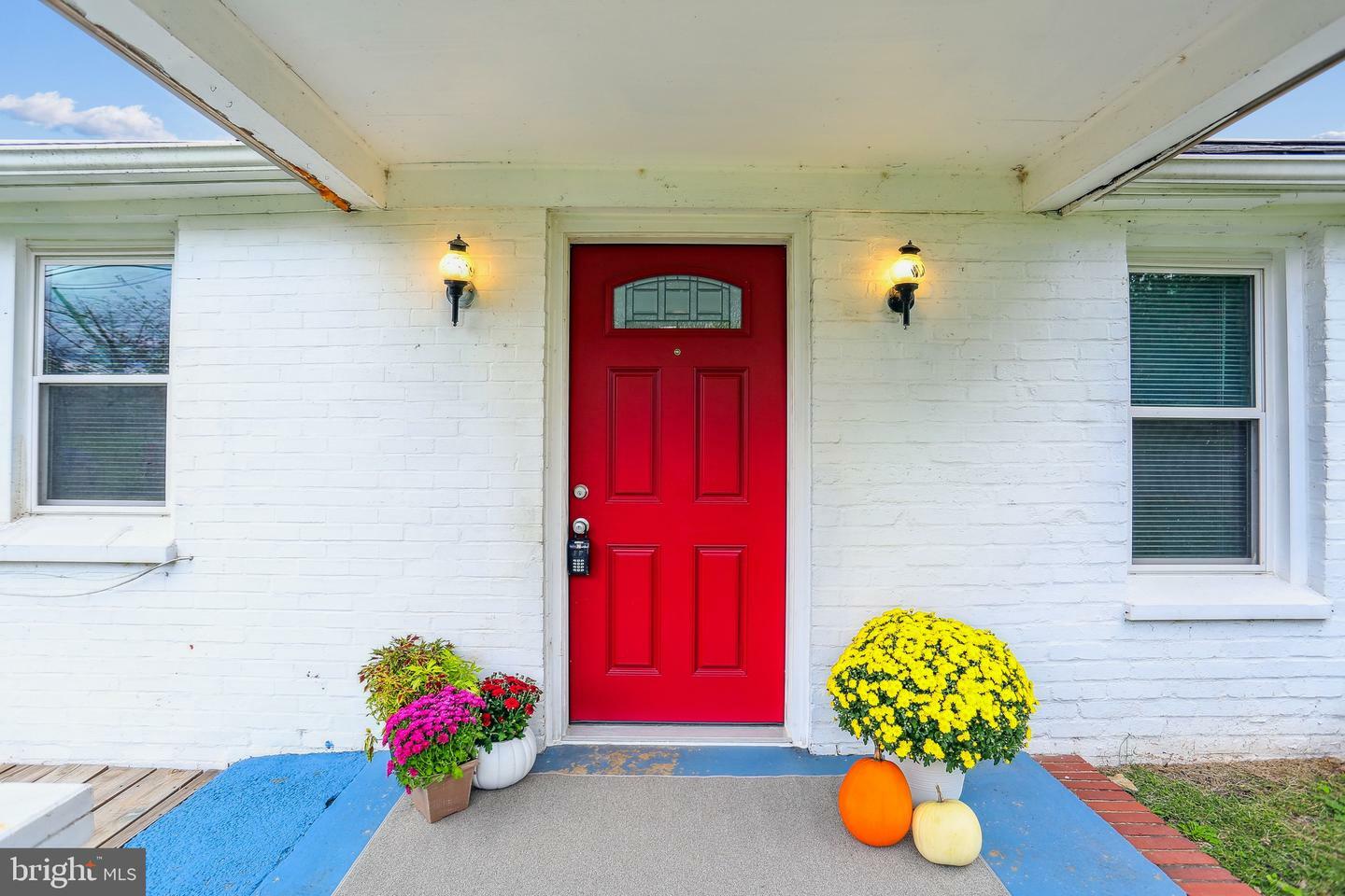 Property Photo: 5812 Hildebrand Road MD 21704