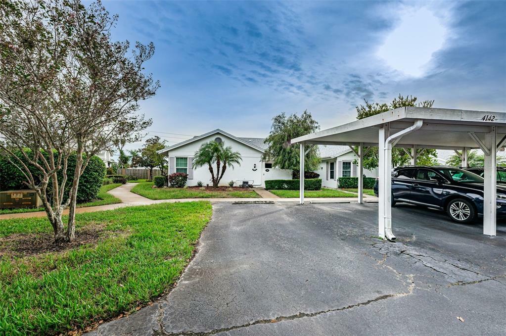 Property Photo:  4142 Castlewood Drive  FL 34691 