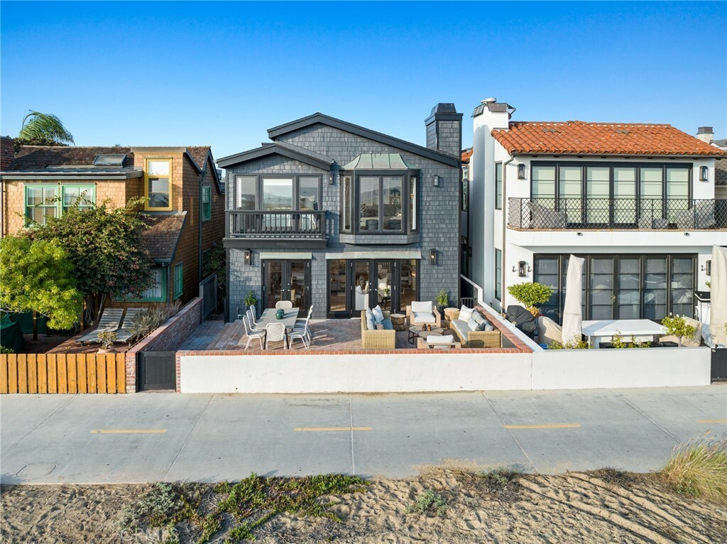 Property Photo: 1209 E Balboa Boulevard CA 92661