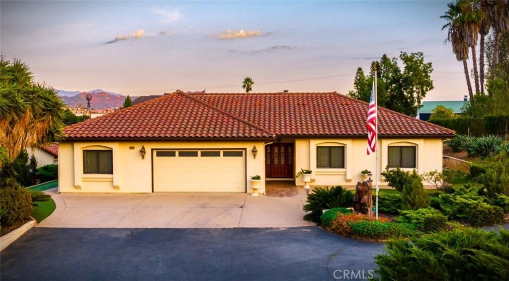 Property Photo:  4323 Rainbow Vista Drive  CA 92028 