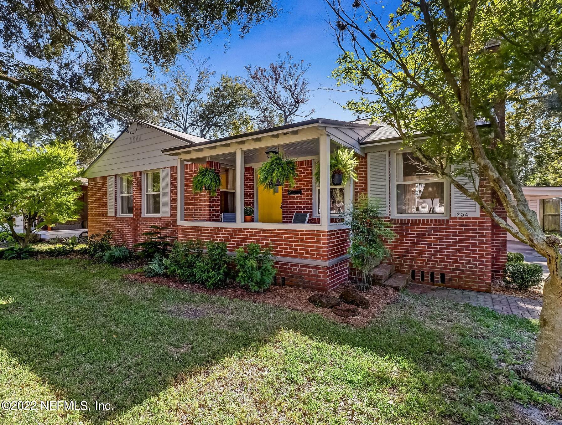 Property Photo:  1254 Lechlade Street  FL 32205 