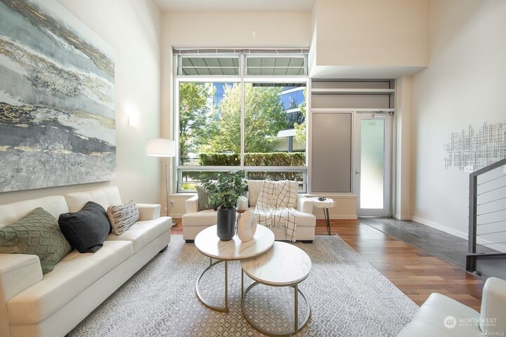 Property Photo:  3104 Western Avenue 102  WA 98121 