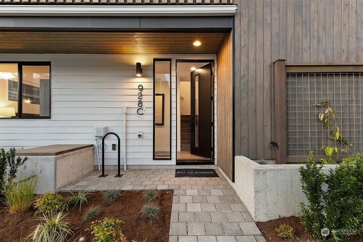 Property Photo: 928 C NW 56th Street WA 98107