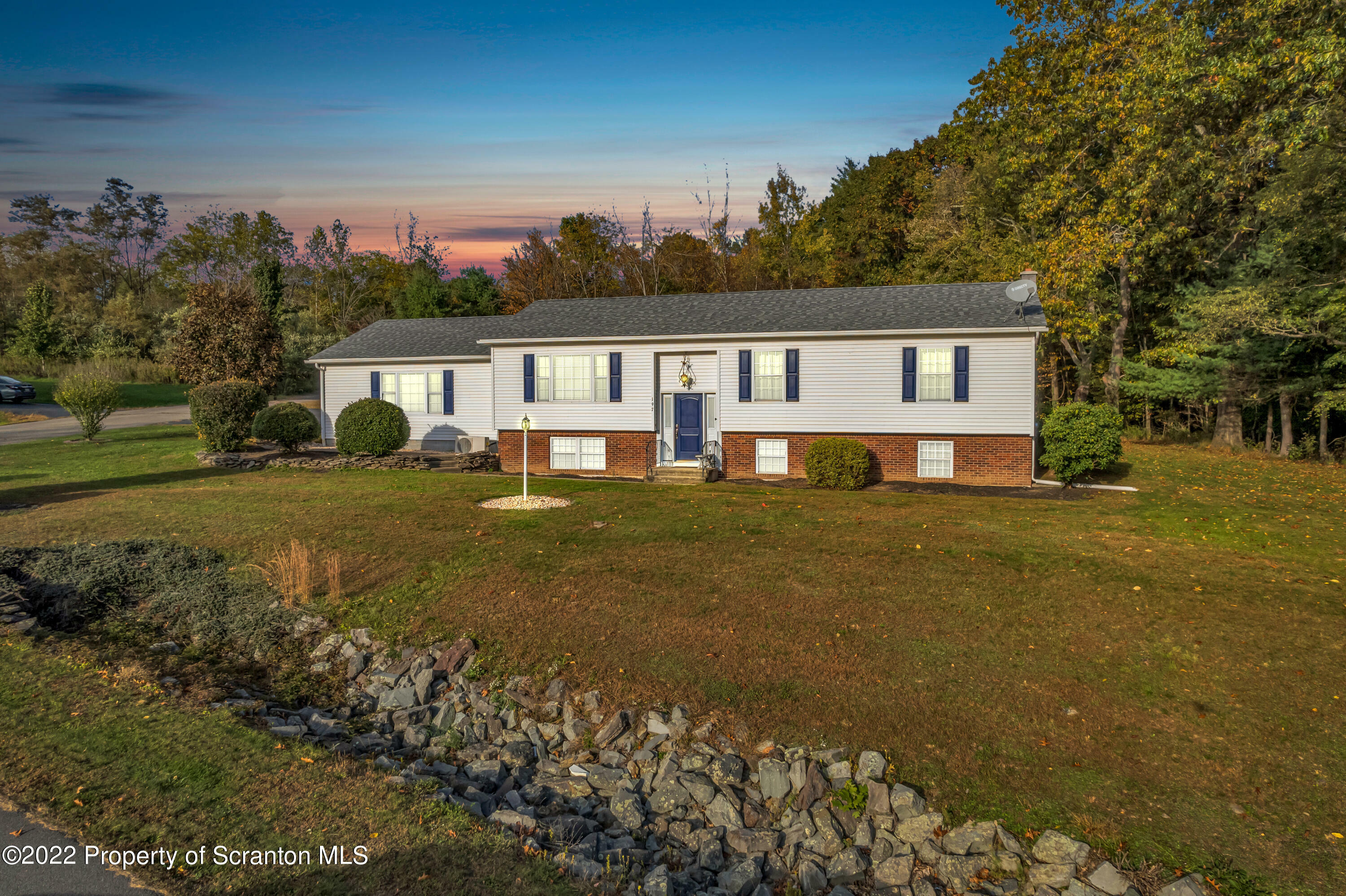 Property Photo:  197 Highfield Drive  PA 18657 