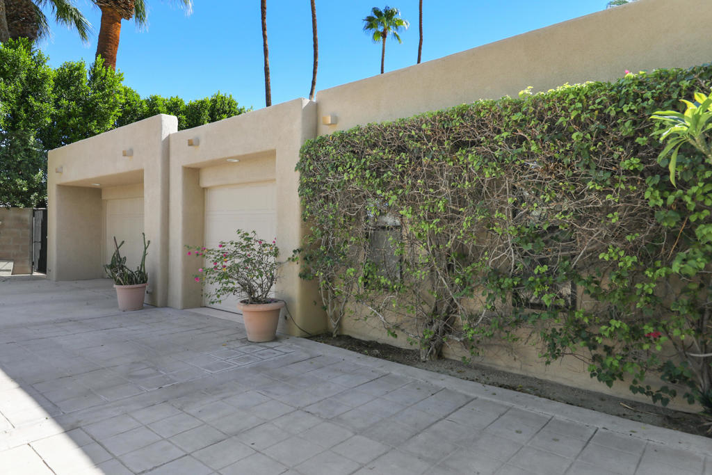 Property Photo: 74701 Candlewood Street CA 92260